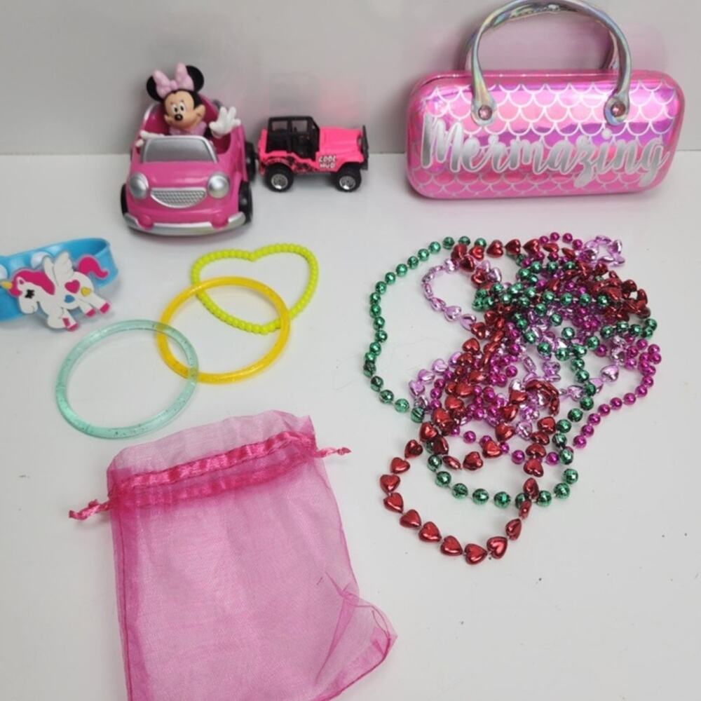 Small Lot of Girls Dress-Up Necklaces Bracelets Pink Jeep & Minnie Mouse Toys